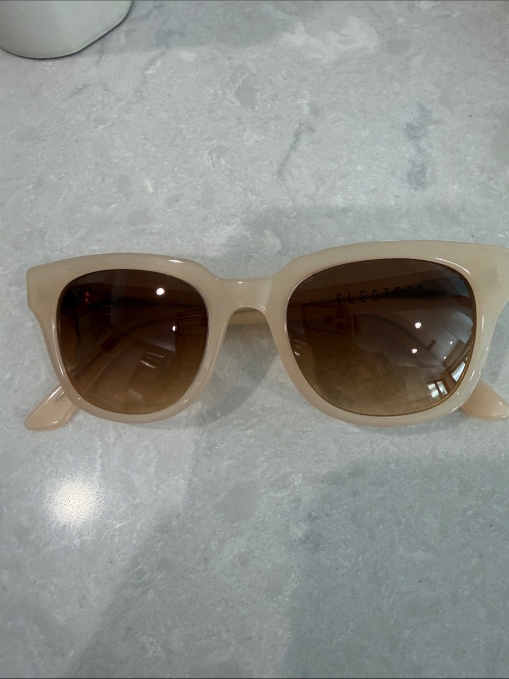 Electric Cream Frame Sunglasses with Brown Gradient Lenses